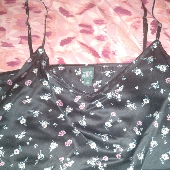 Wild Fable Tank top - Picture 2 of 2